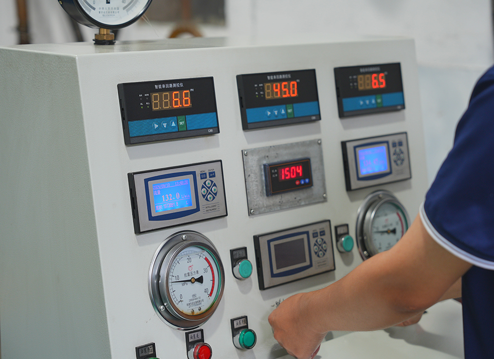 Präzisionstestausrüstung